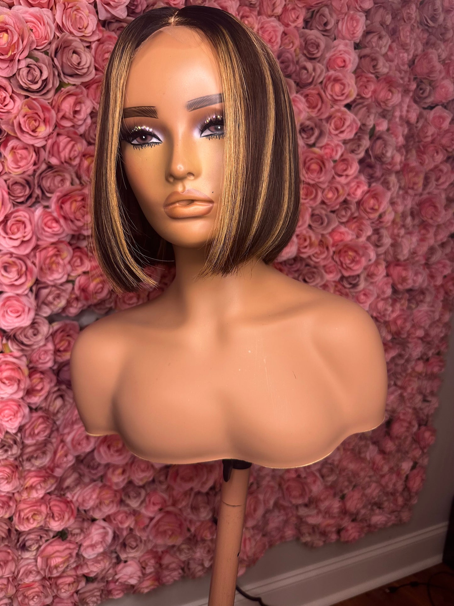 Naomi-8" Glueless Closure Wig