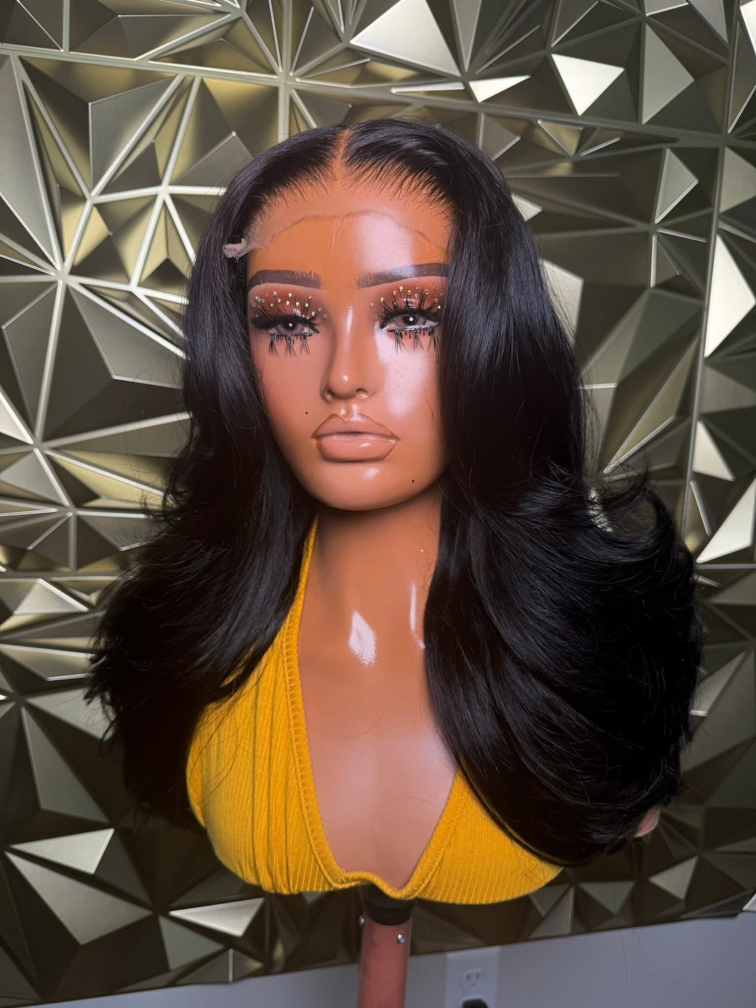 Closure Wigs (Preorder)