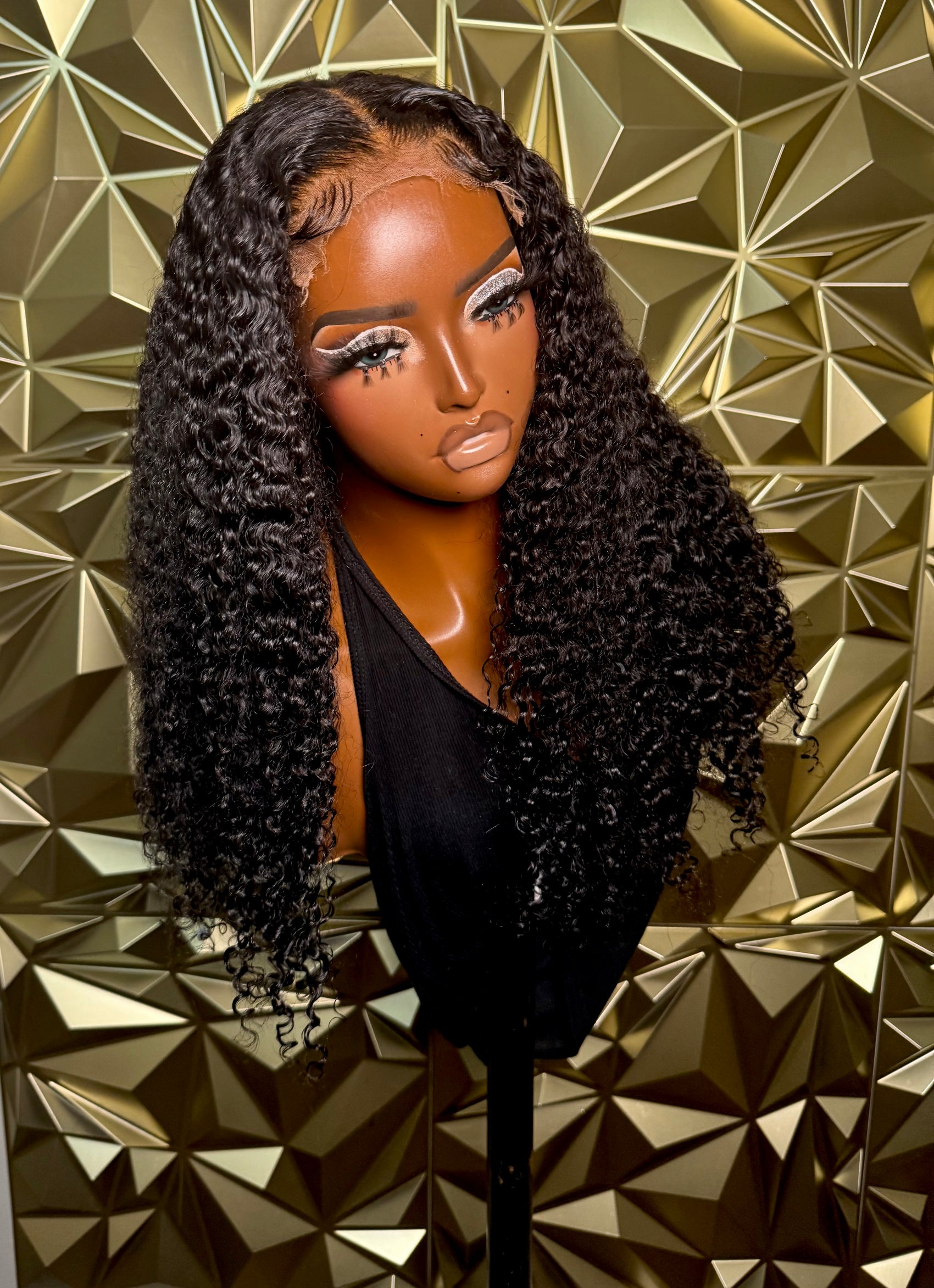 Kia 22" HD Glueless Closure Wig