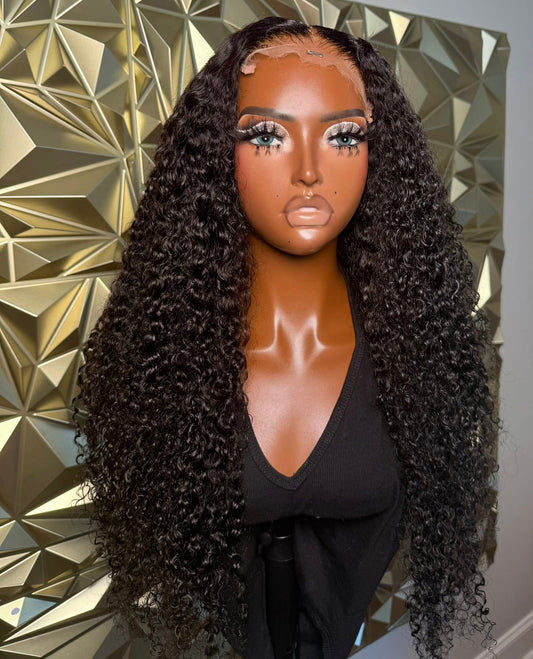 Anna Nicole 26" HD Closure Wig