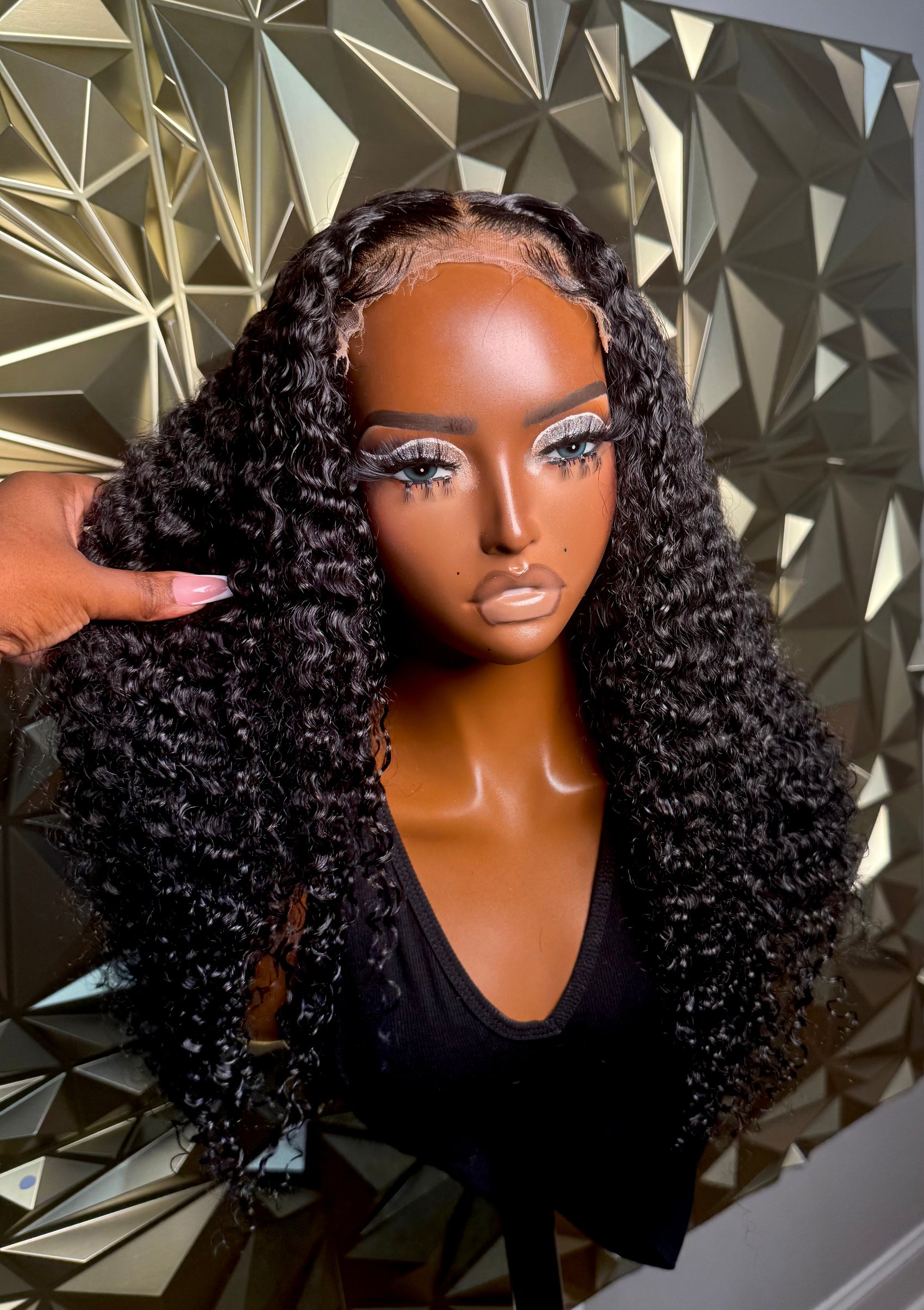 Kia 22" HD Glueless Closure Wig