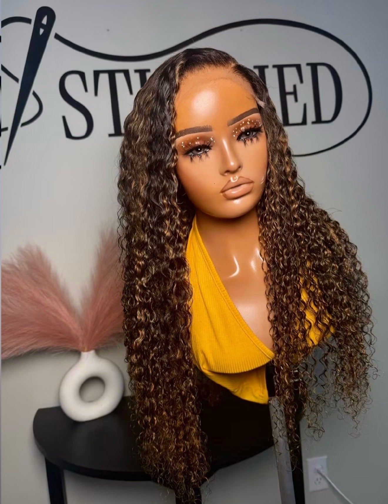 Zuri-24”-6x6 HD